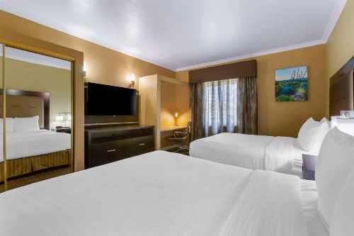 Best Western Royal Sun Inn & Suites image 8