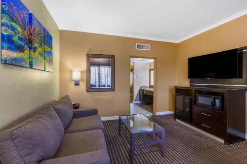Best Western Royal Sun Inn & Suites image 13