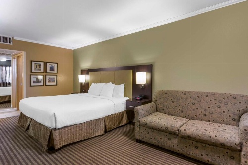 Best Western Royal Sun Inn & Suites image 14