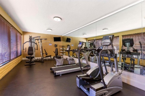 Best Western Royal Sun Inn & Suites image 25