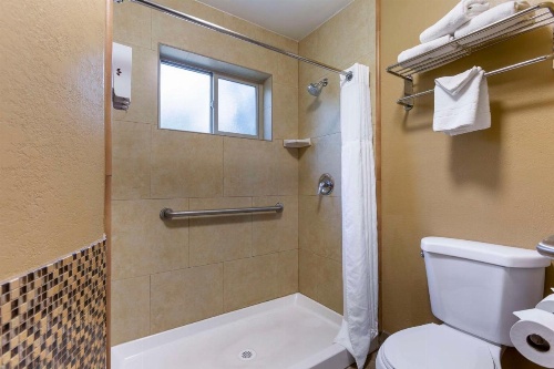 Best Western Royal Sun Inn & Suites image 4